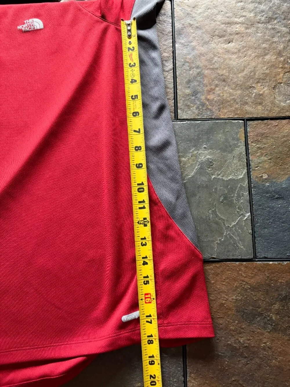 The North Face VaporWick colorblock athletic polo shirt brick red men's XL